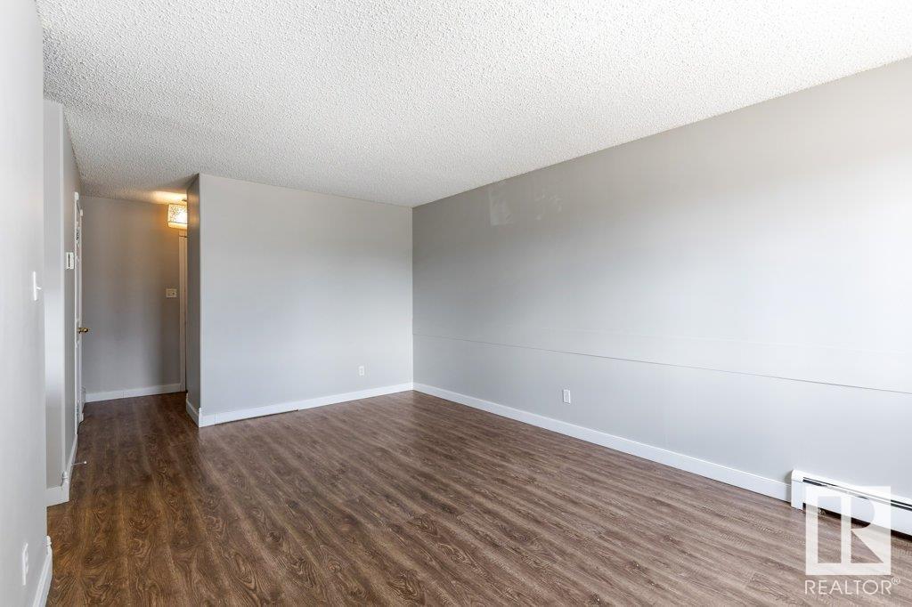 #120 16348 109 ST NW