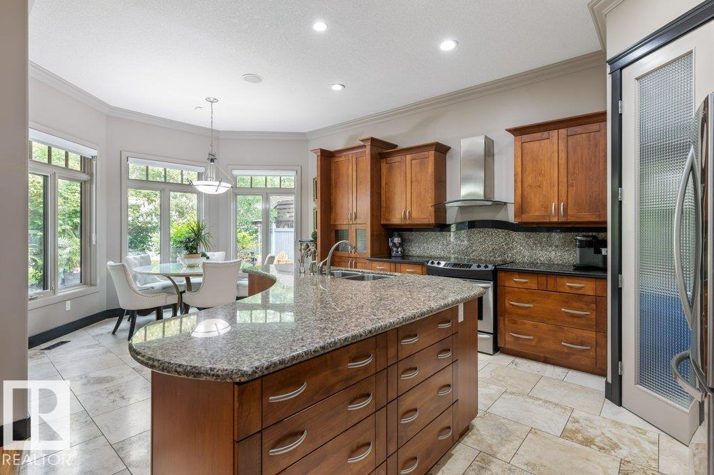 34 KINGSFORD CR