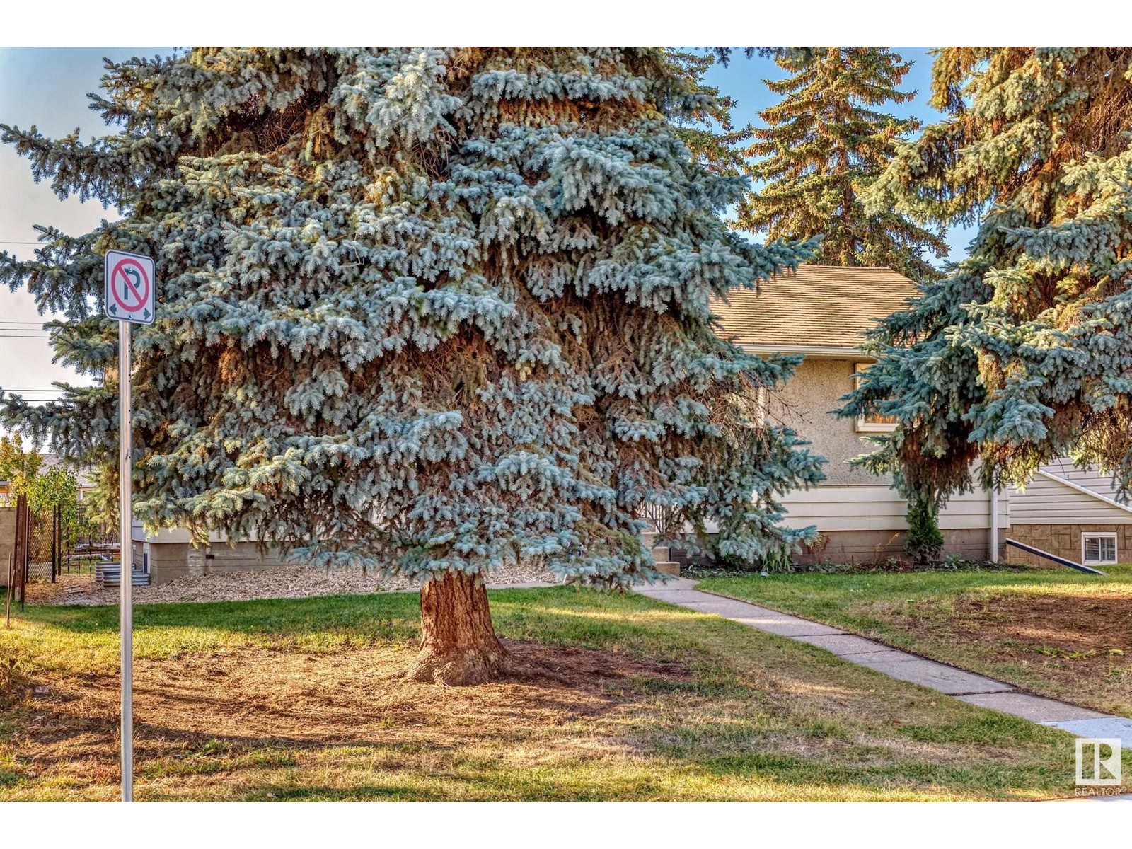 13124 83 ST NW
