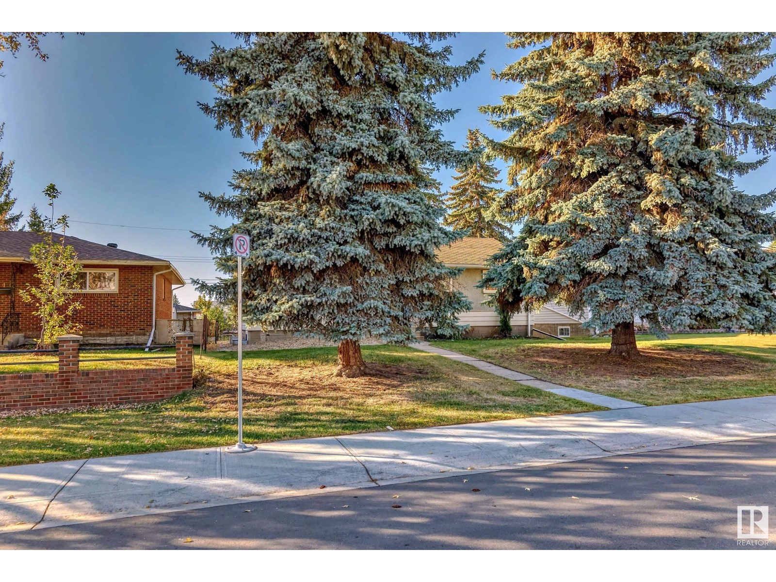 13124 83 ST NW
