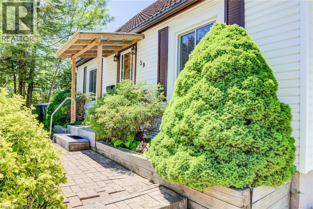 59 LORNE Crescent