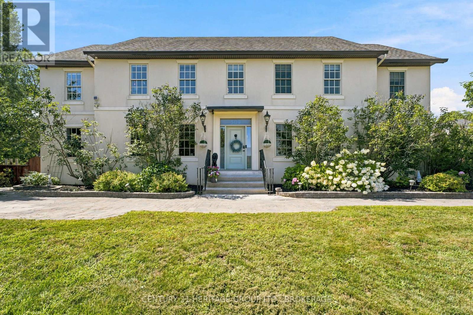 509 MAPLE LAWN DRIVE