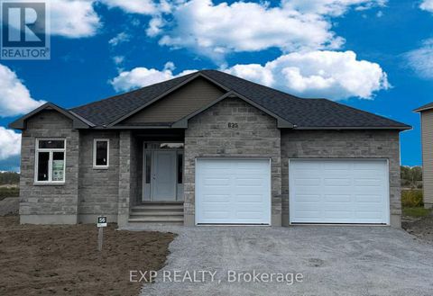 647 PARKVIEW TERRACE Russell ON K4R0C6