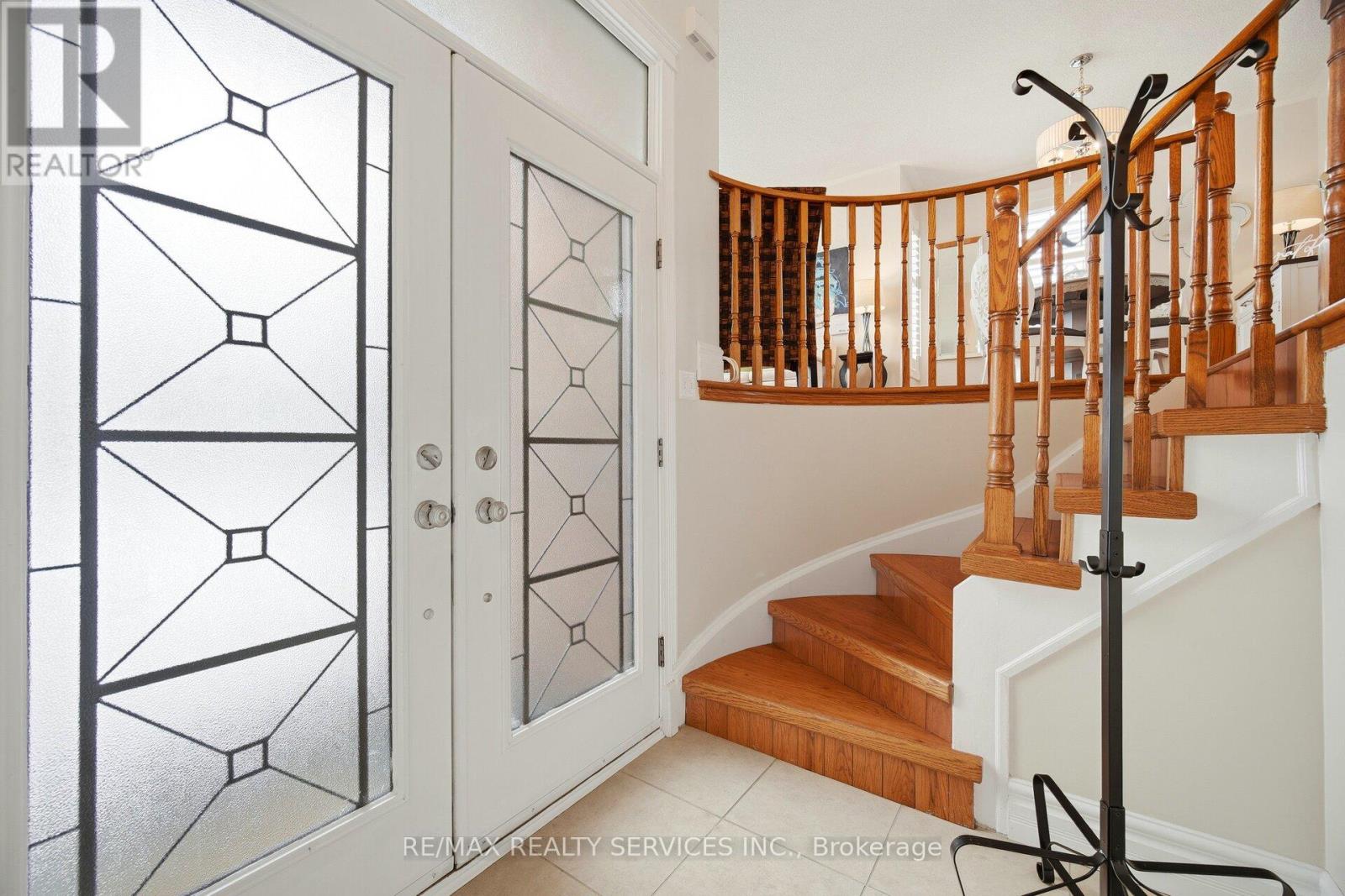 26 HAMILTON CRESCENT