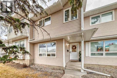 21 Woodfern Road SW Calgary AB T2W4Y4