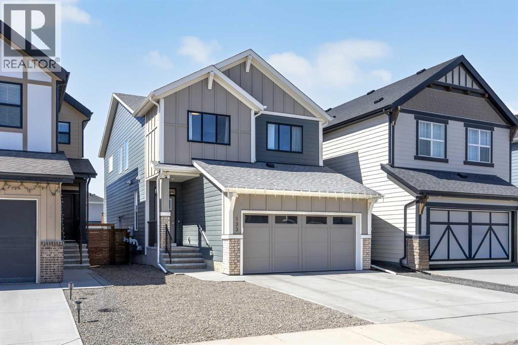 133 Arbour Lake Hill NW