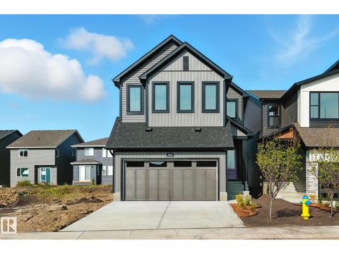 2364 Muckleplum WY SW Edmonton AB T6X3K1
