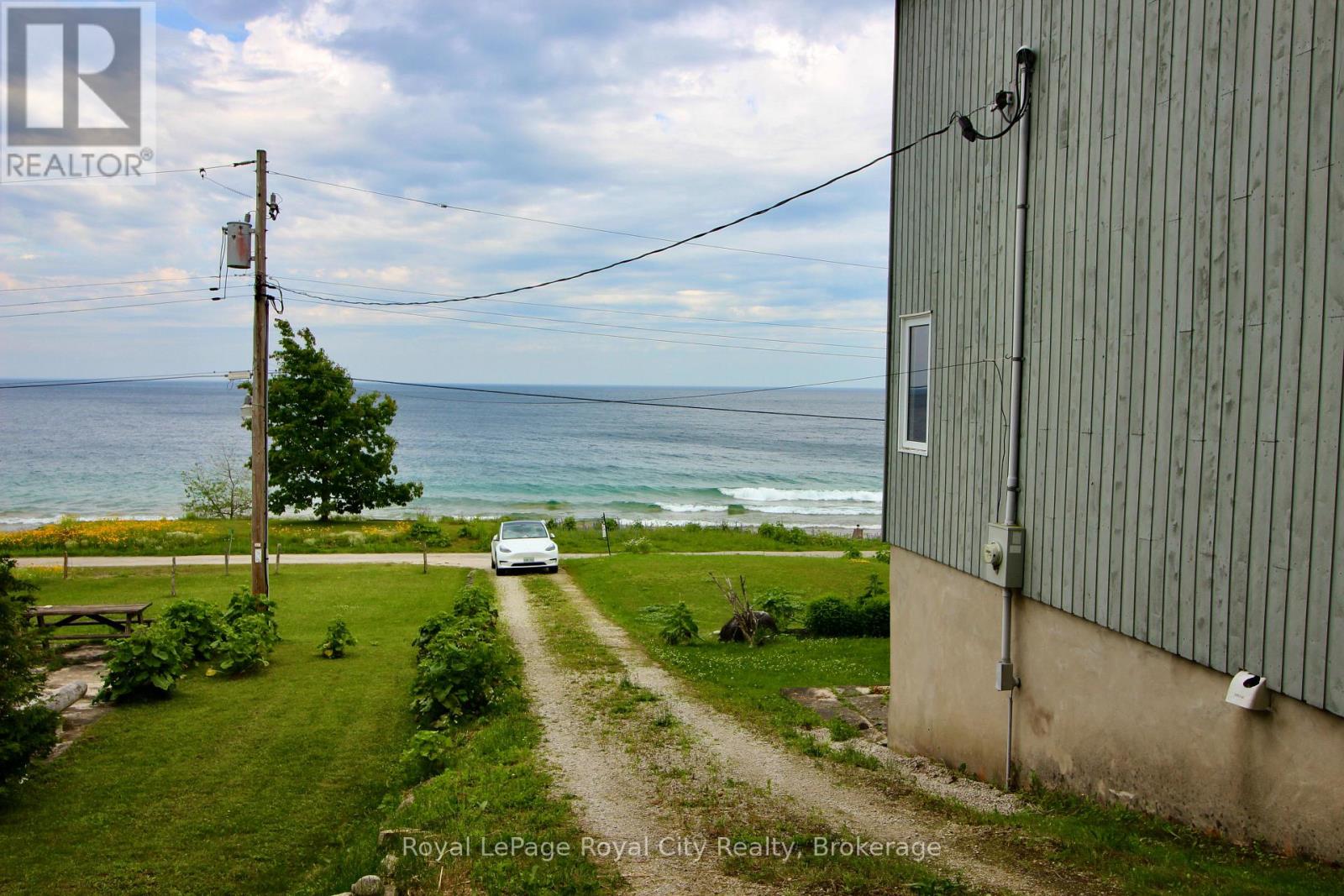 14 DOCK LANE