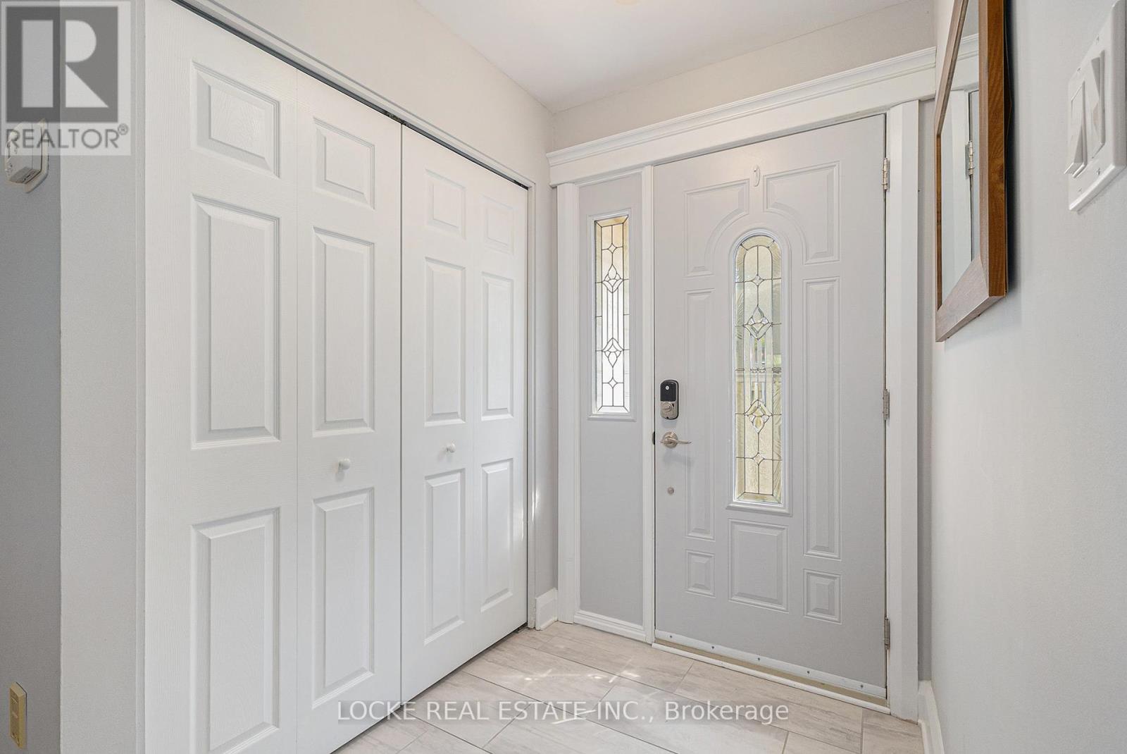 1382 LEIGH CRESCENT