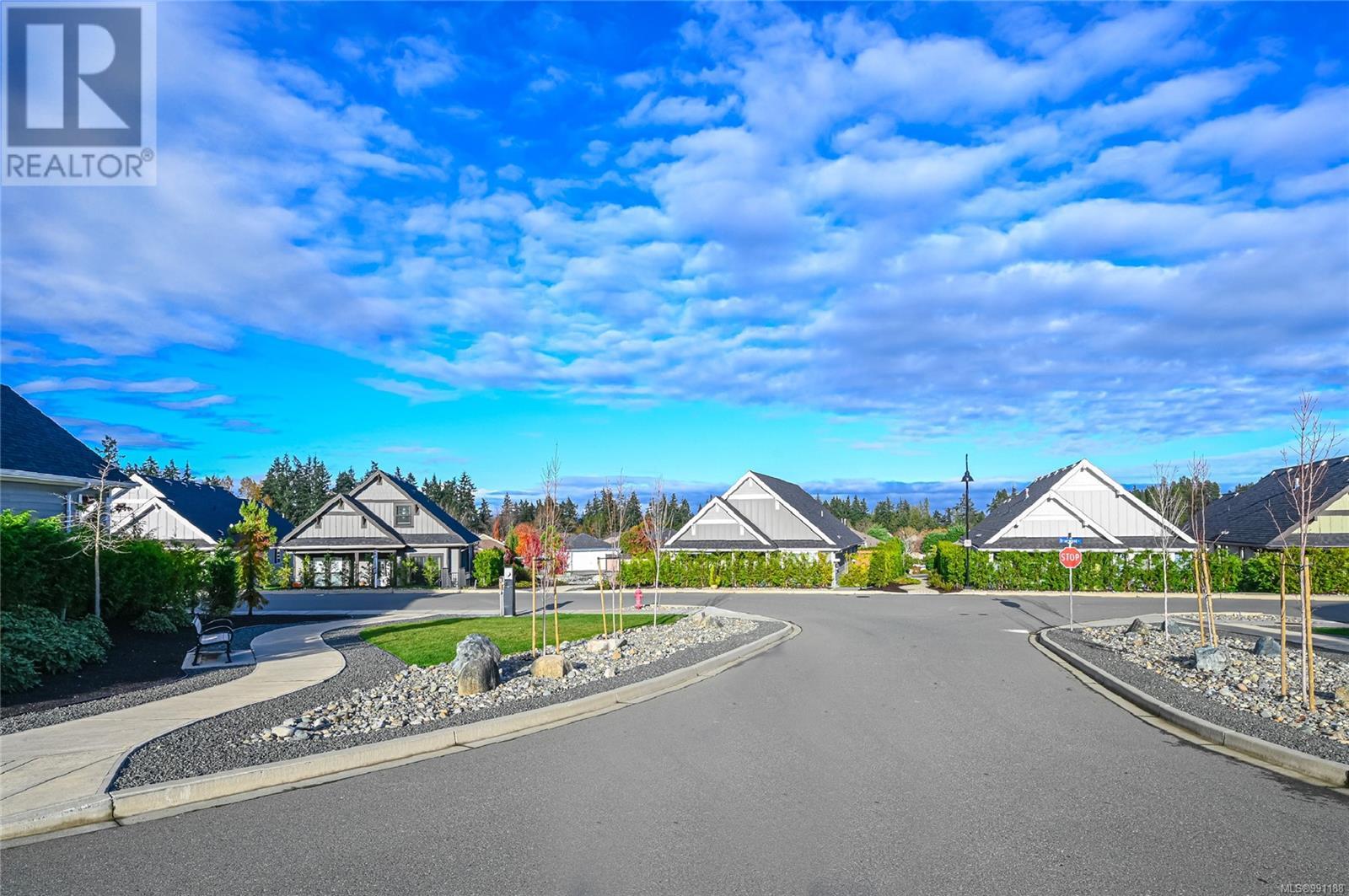 747 Briarwood Dr