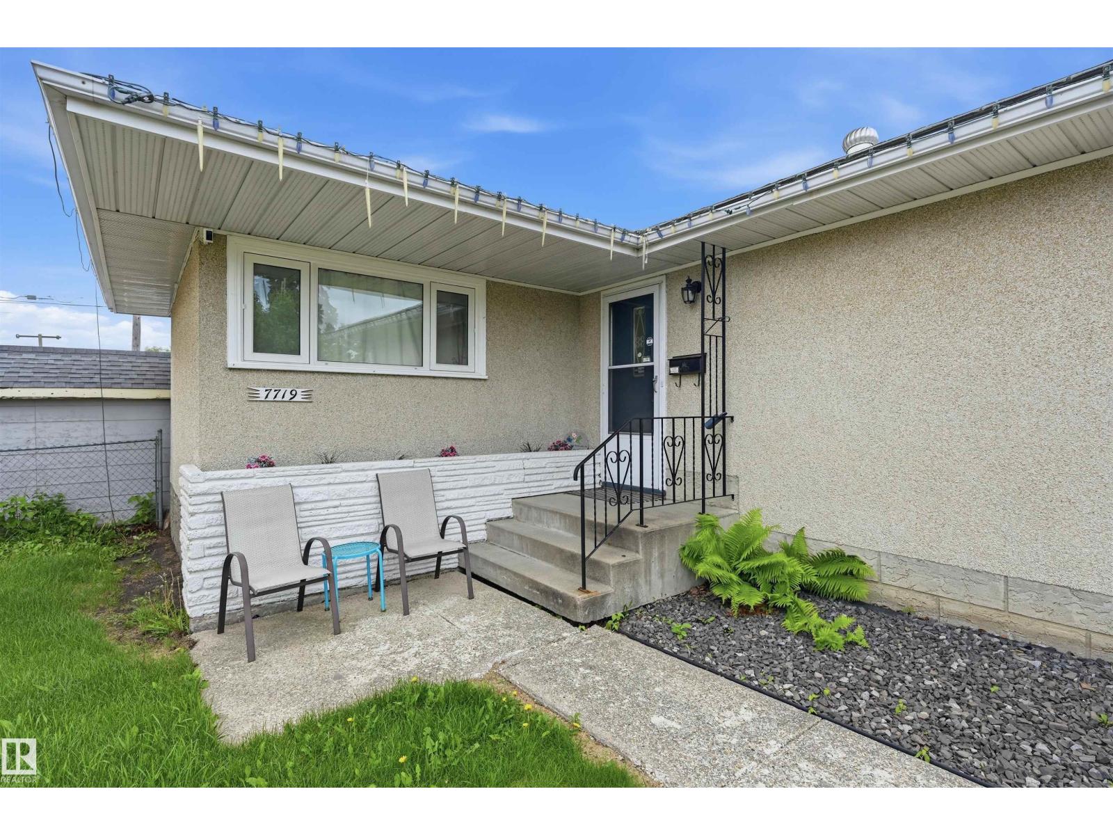 7719 71 AV NW