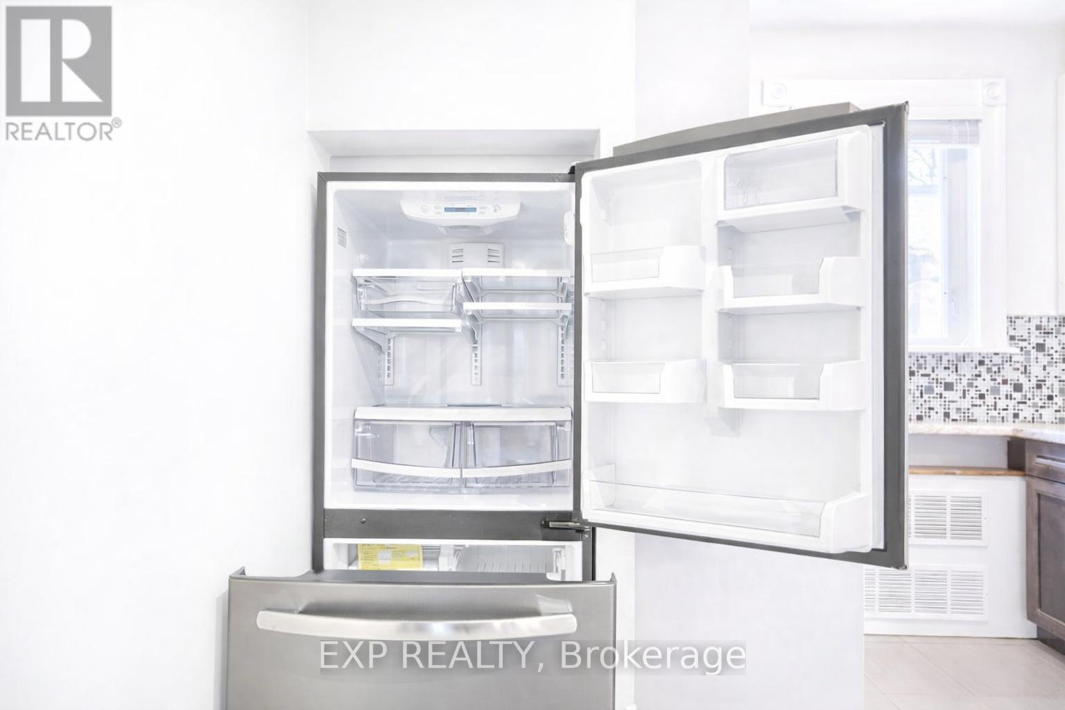 2 - 1197 YORK STREET