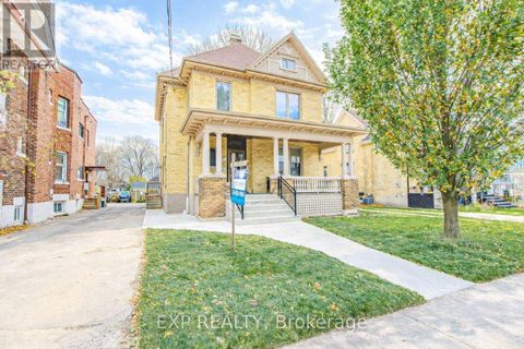 2 - 1197 YORK STREET London East (East M) ON N5W2T8