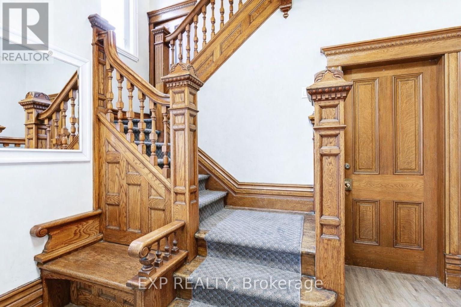 2 - 1197 YORK STREET