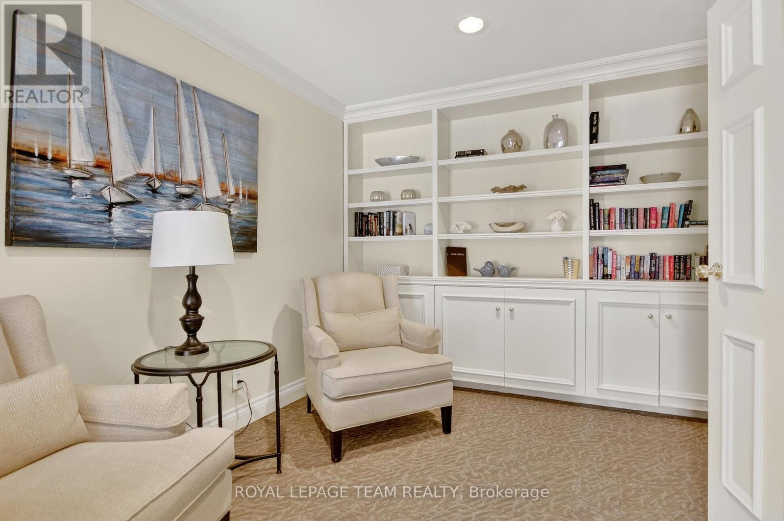 201 - 40 PEARL STREET