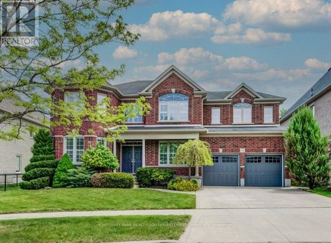 252 EDGEWATER CRESCENT Kitchener ON N2A4M2