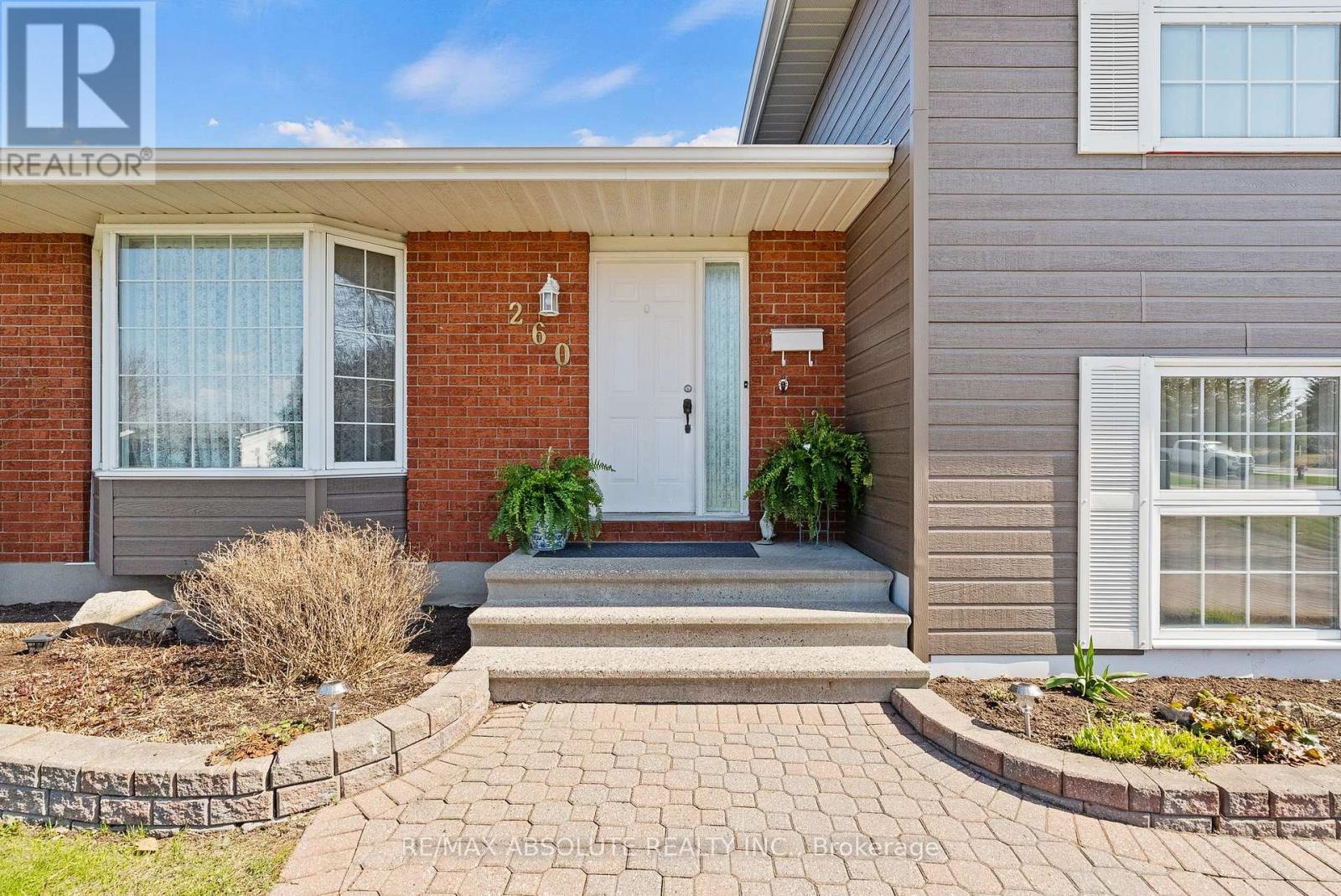 260 ALLAN DRIVE