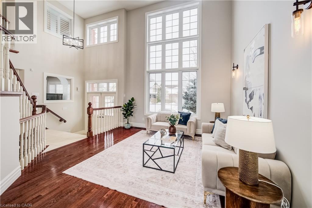 38 DEER RIDGE Crescent