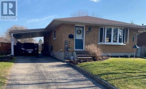9 BLUERIDGE Crescent Brantford ON N3R5E6