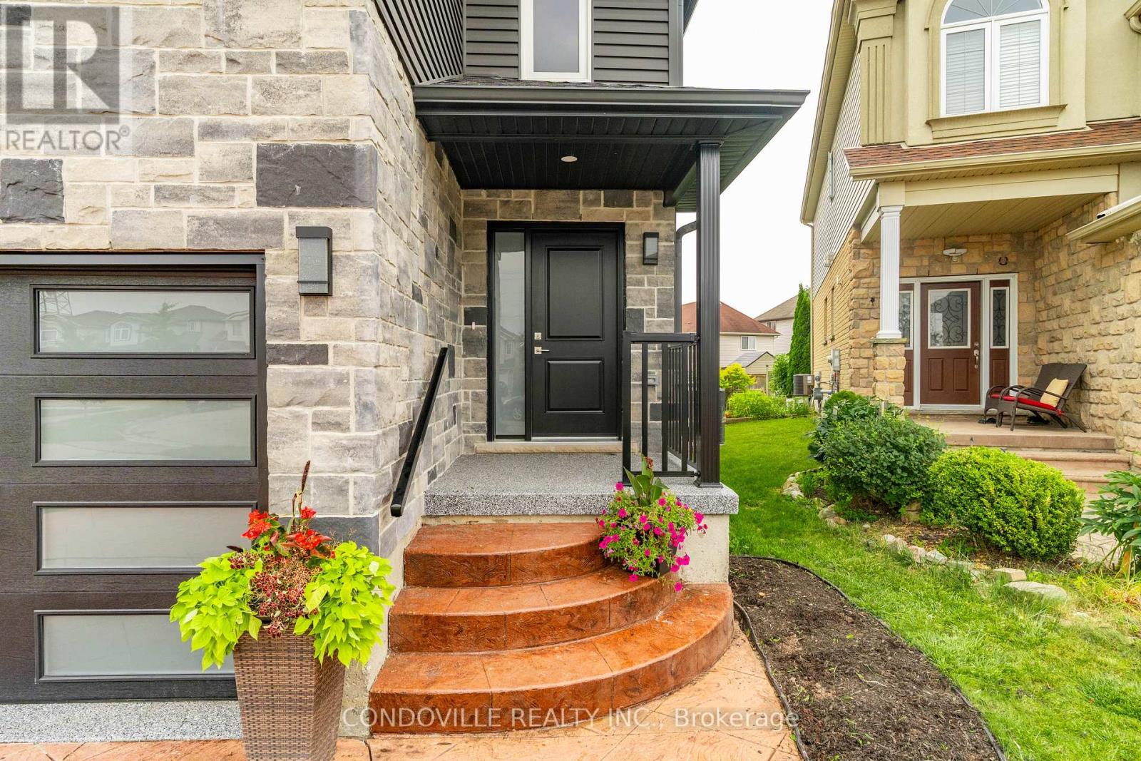79 WINDING MEADOW COURT