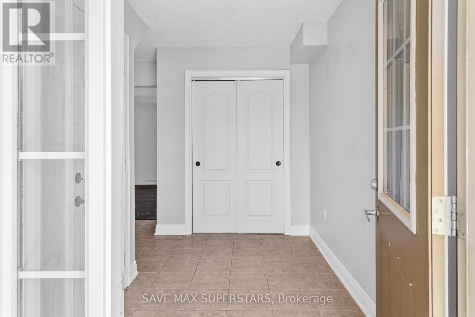 5 - 49 FERNDALE DRIVE S