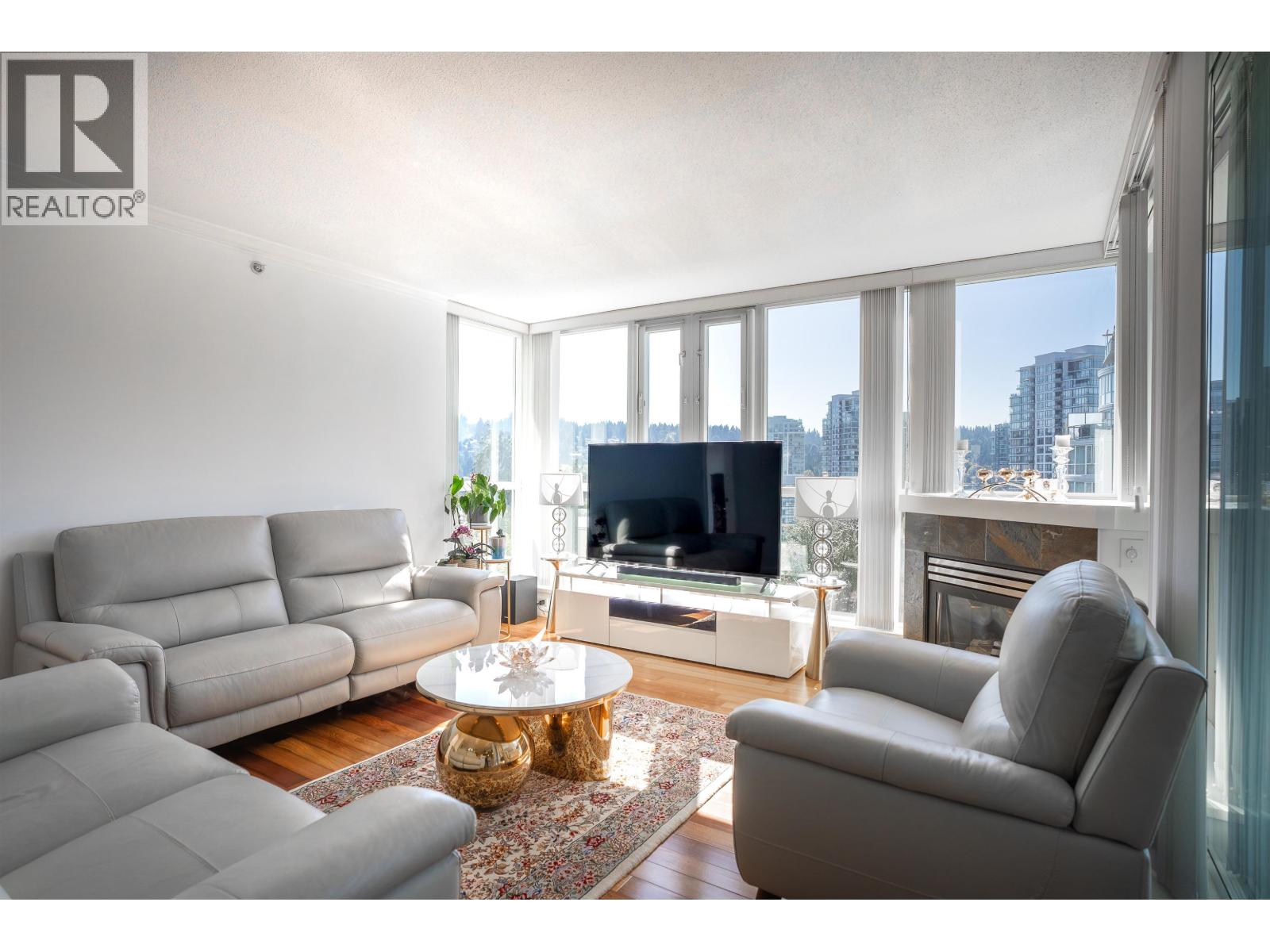 1403 235 GUILDFORD WAY