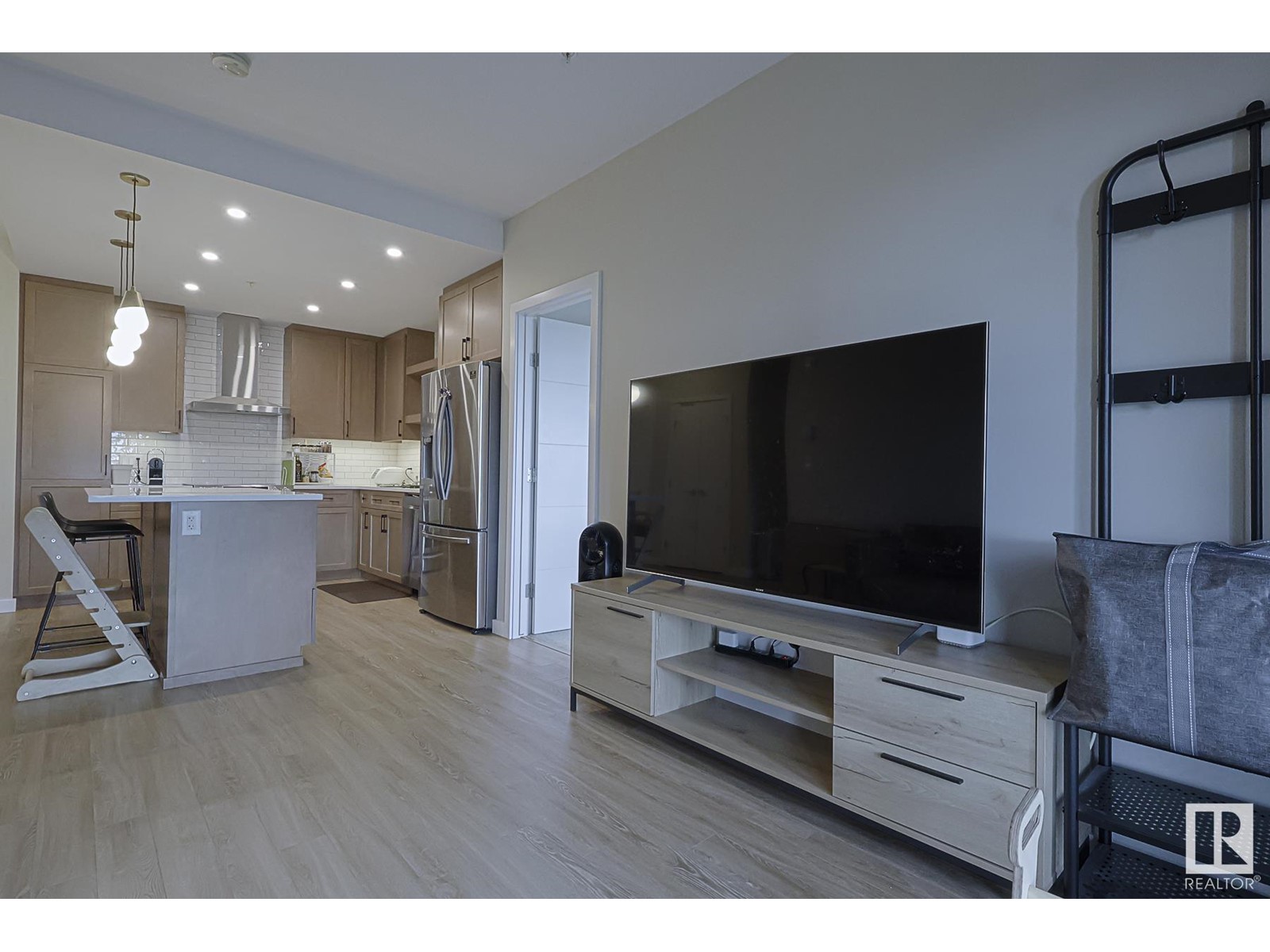 #426 1154 ADAMSON DR SW