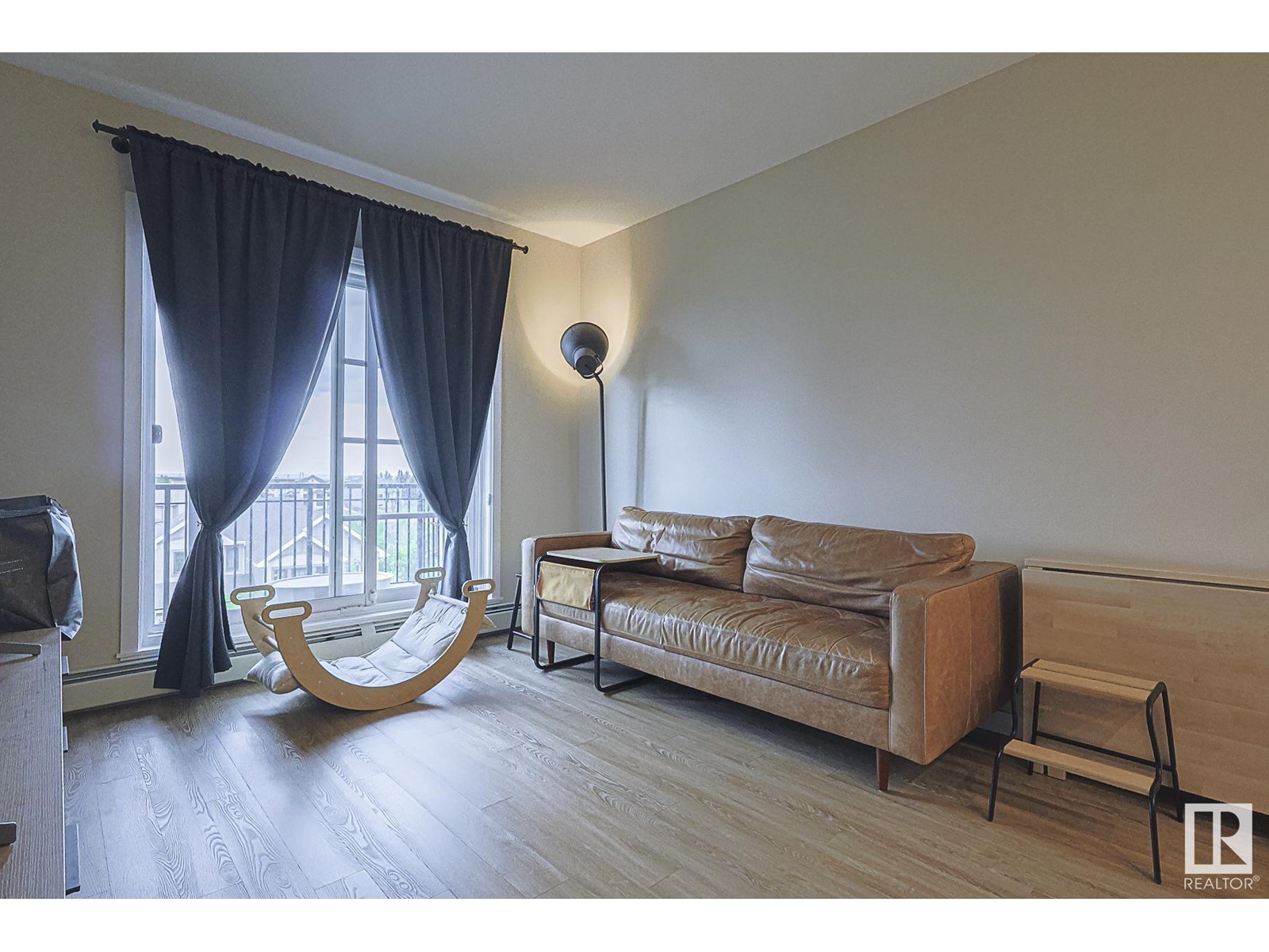 #426 1154 ADAMSON DR SW