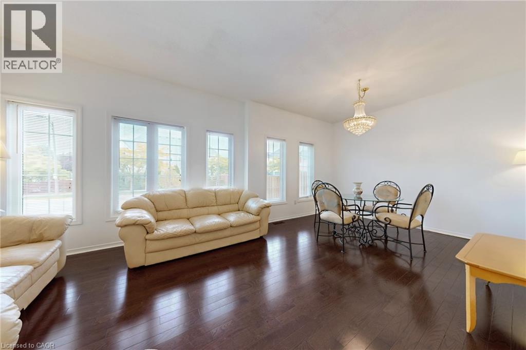 6509 VALIANT Heights