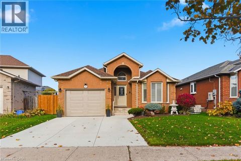 13 COLONIAL Crescent Grimsby ON L3M5H2