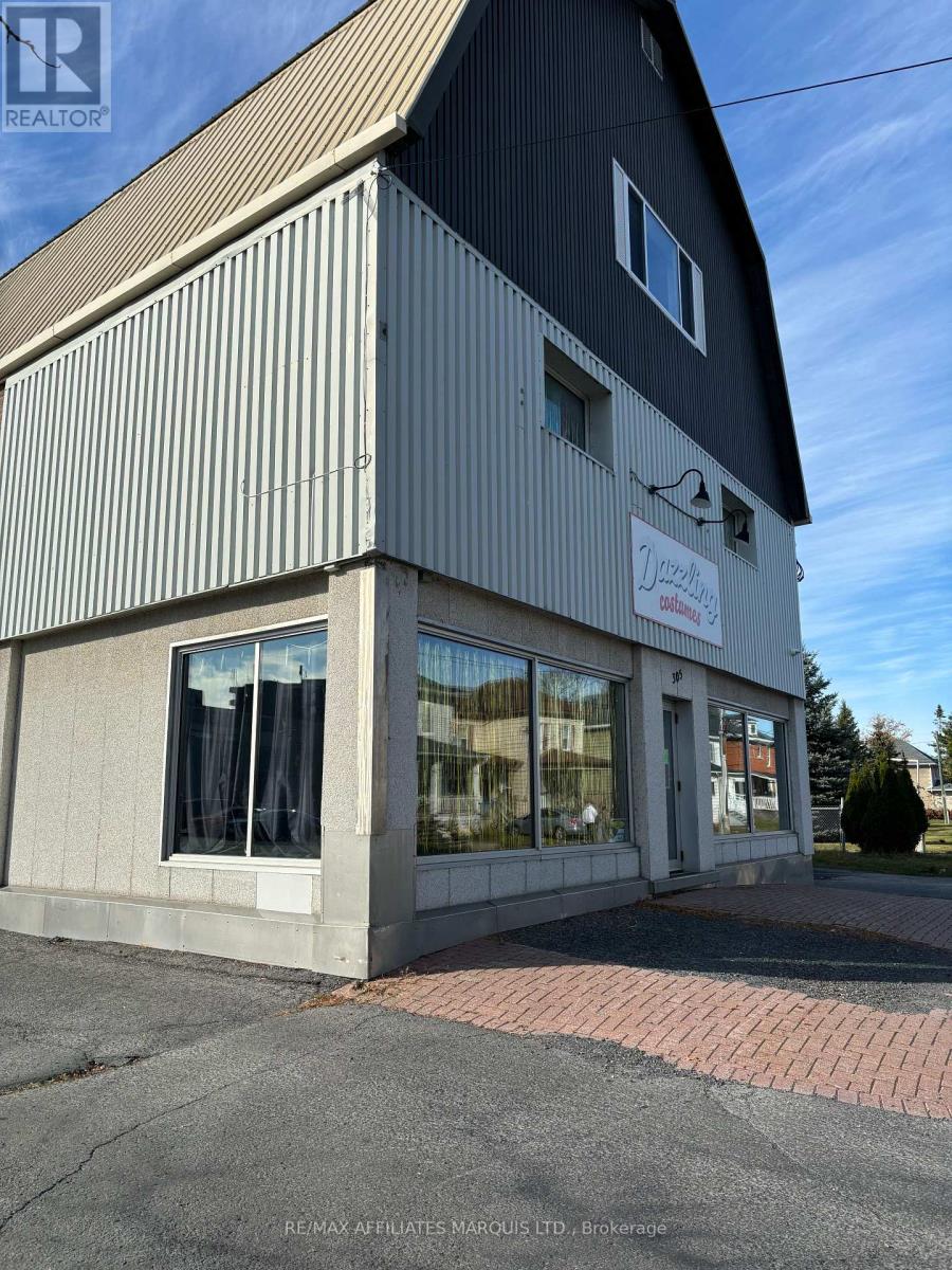 305 MCCONNELL AVENUE