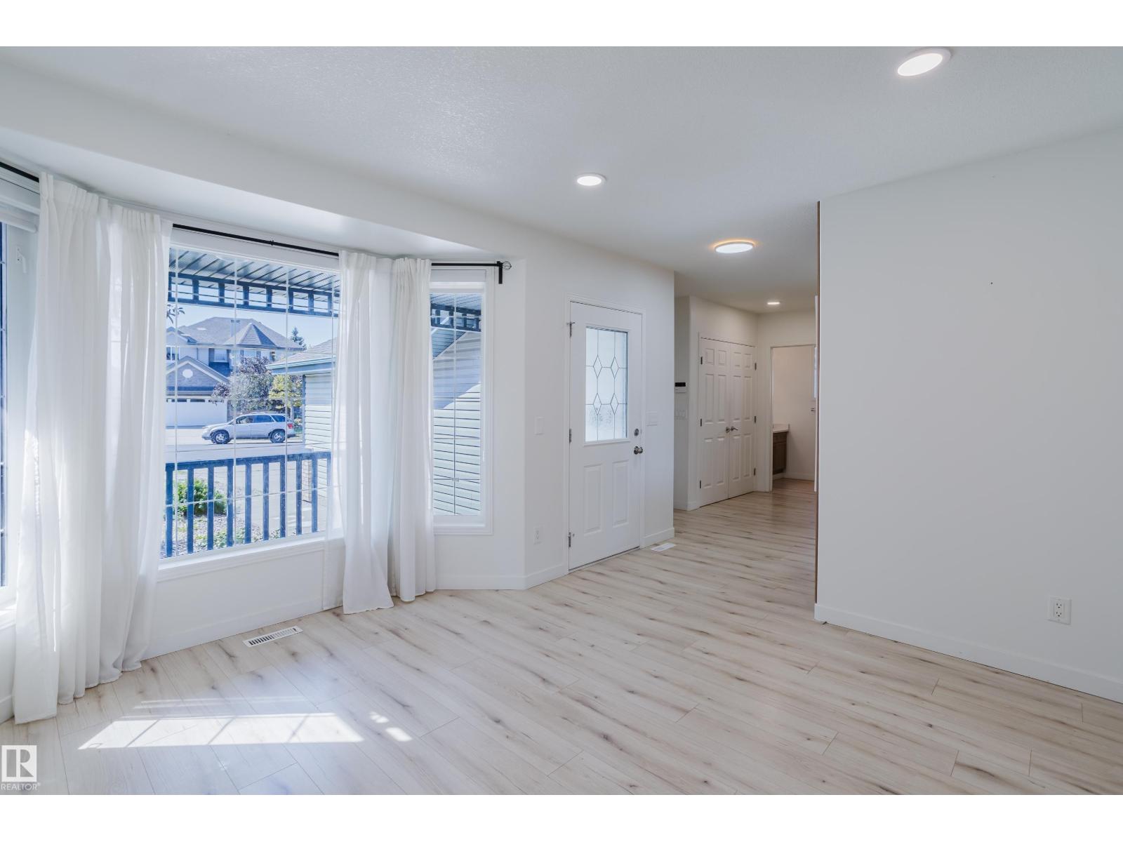 1665 GLASTONBURY BV NW