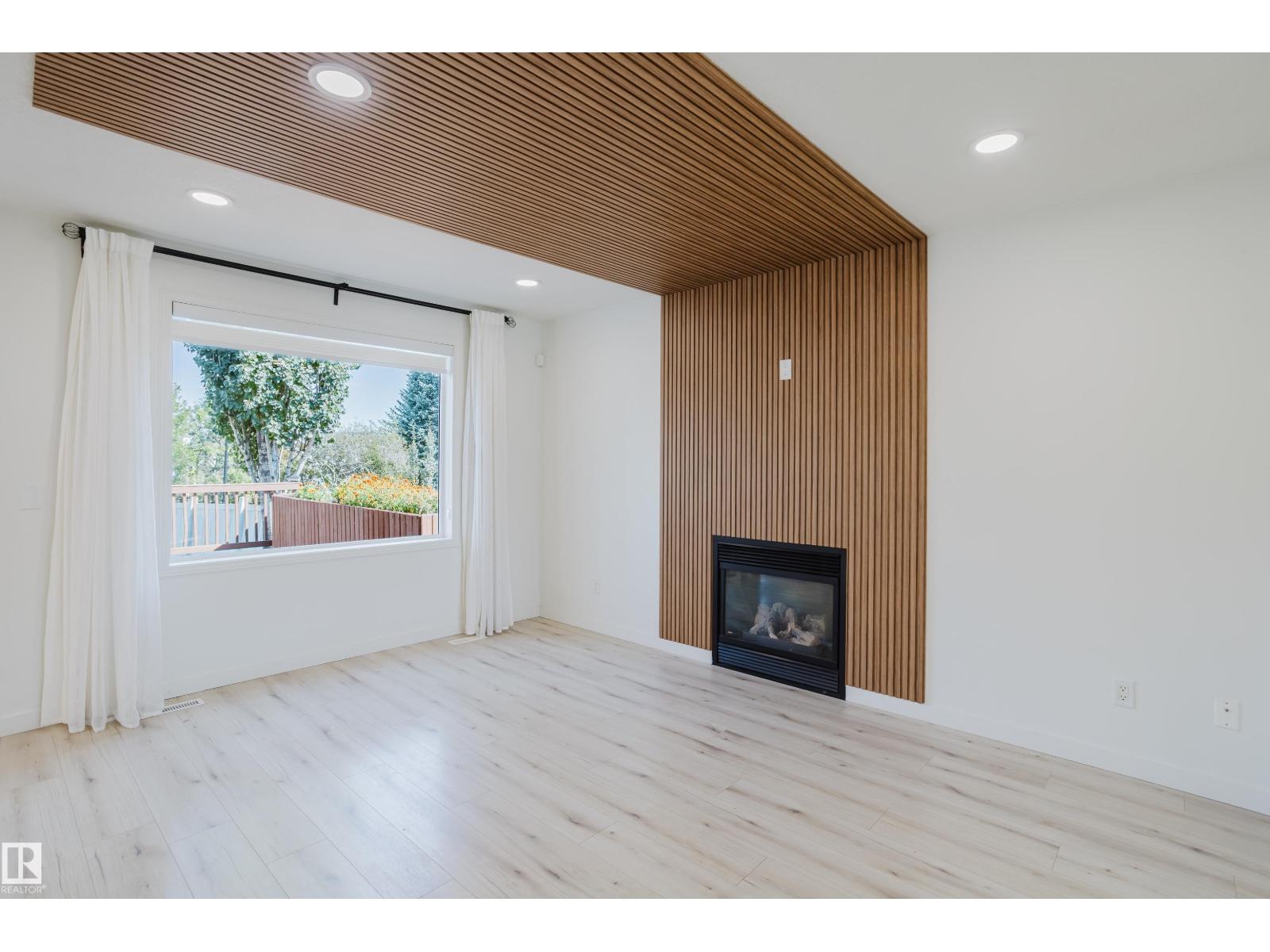 1665 GLASTONBURY BV NW