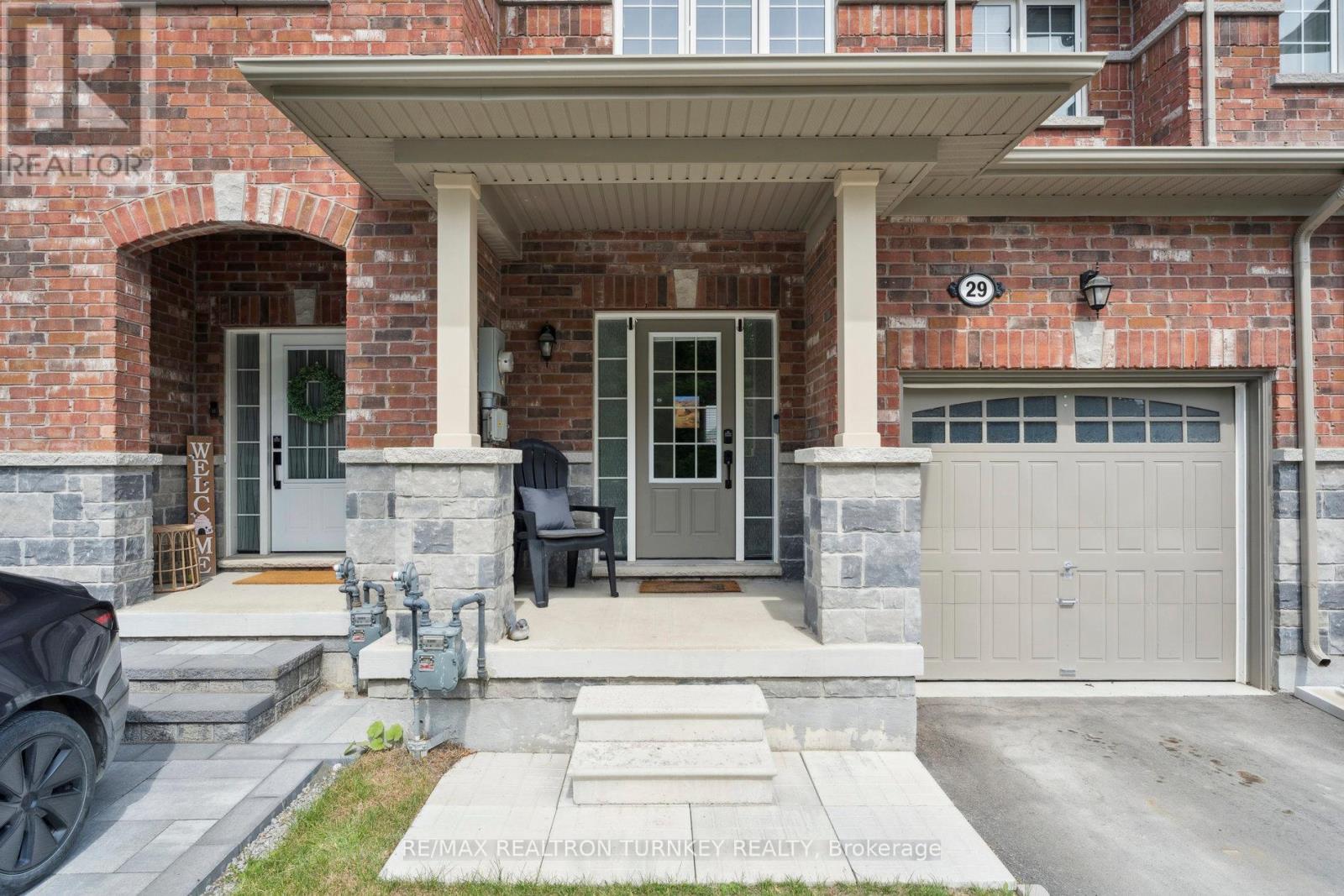 29 ANNE PEGG CRESCENT