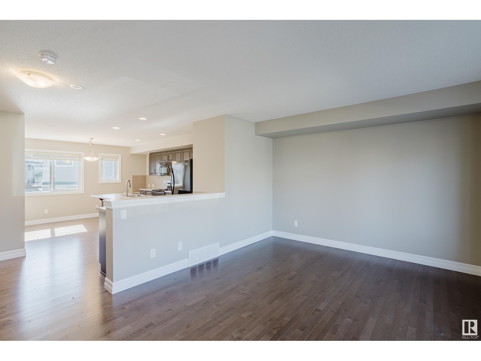 5311 3 AV SW