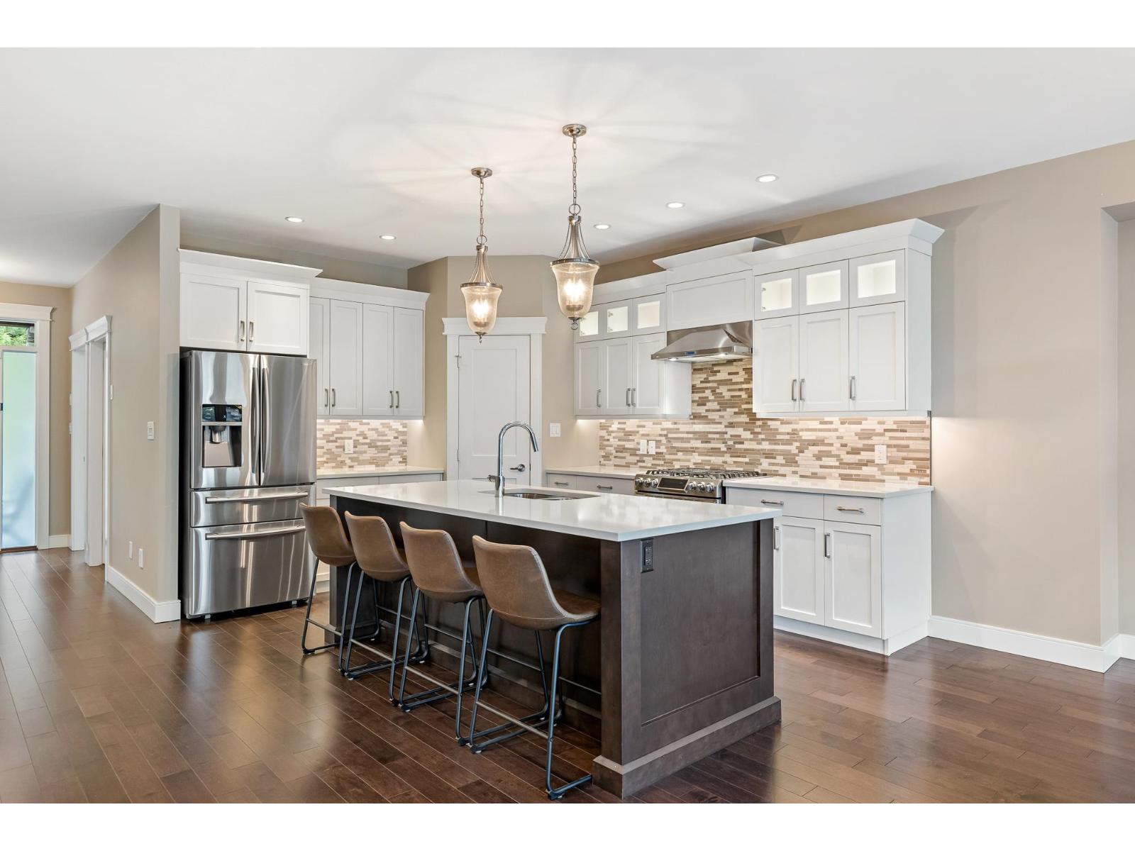 1 45348 MAGDALENA PLACE|Vedder Mountain