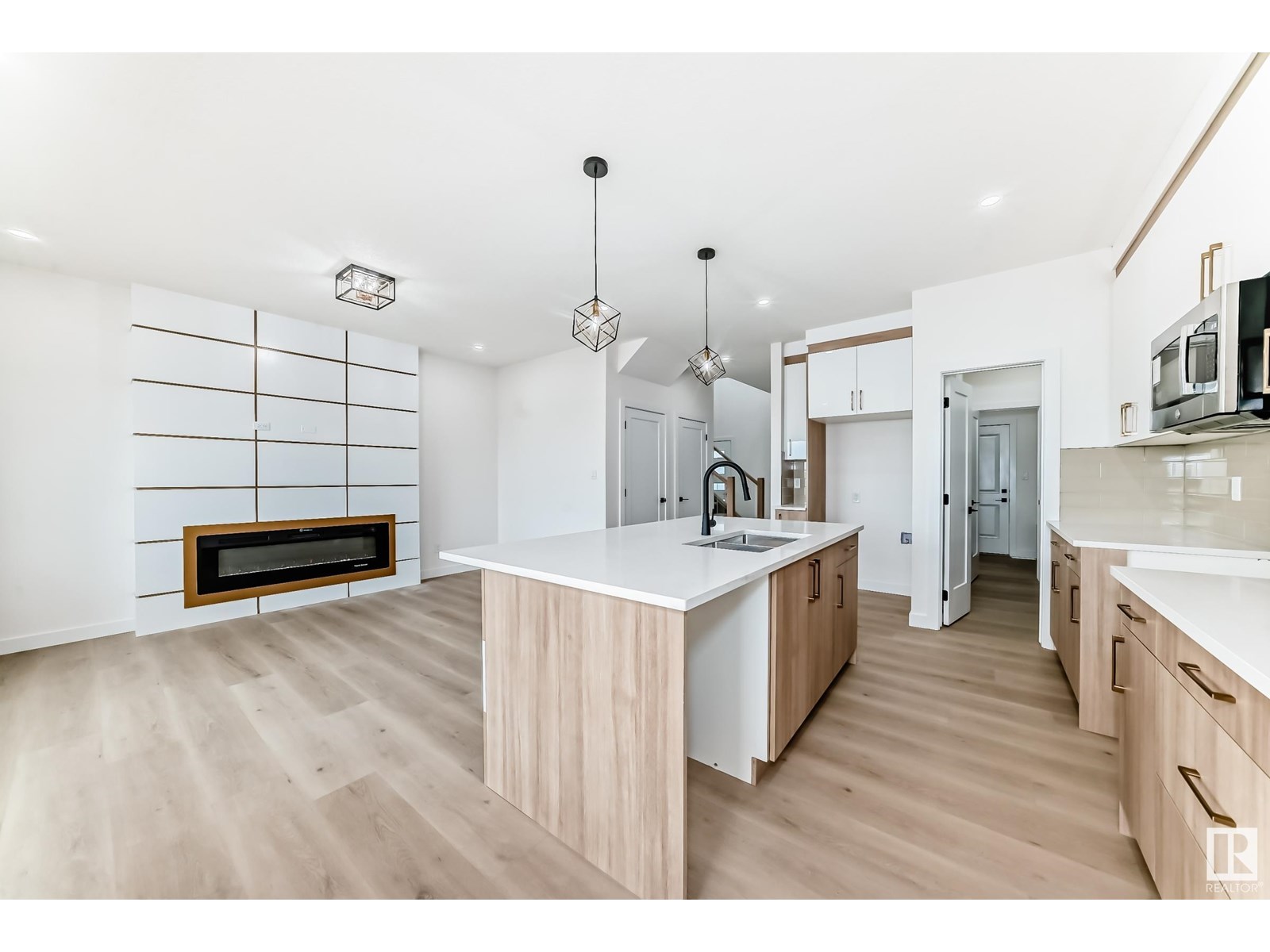 3720 67 ST