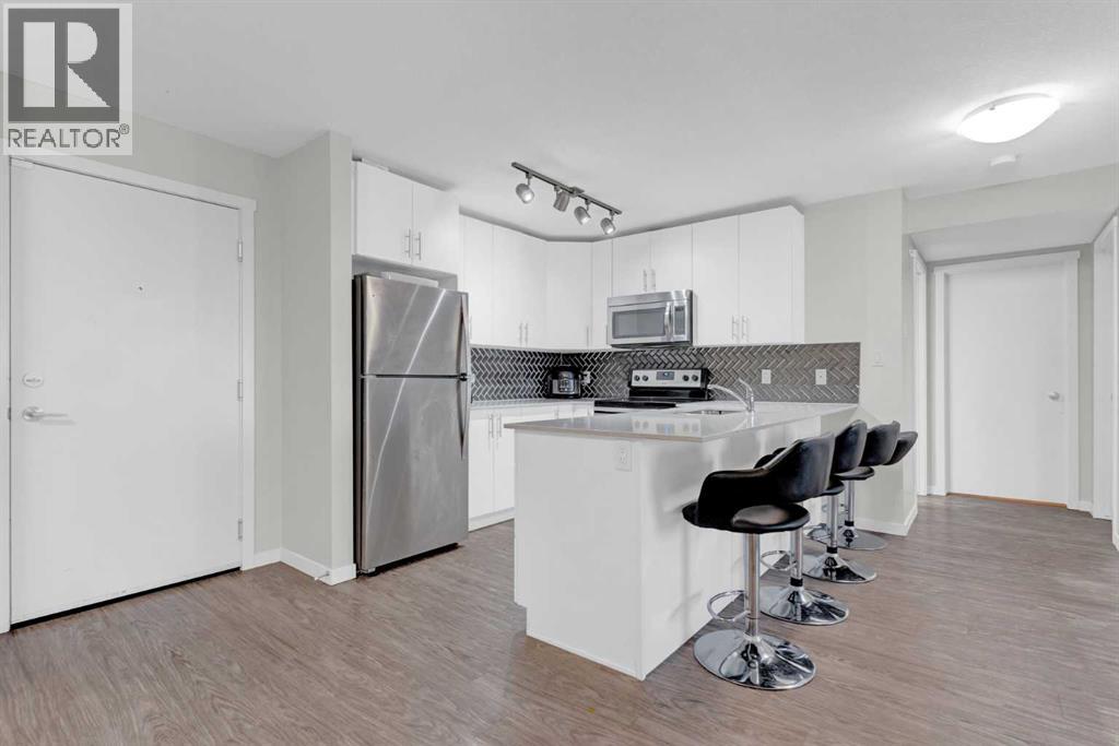 3420, 181 Skyview Ranch Manor NE