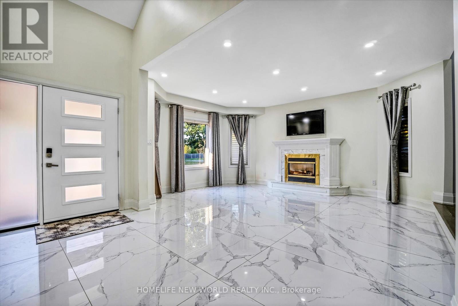 113 ROBERSON DRIVE