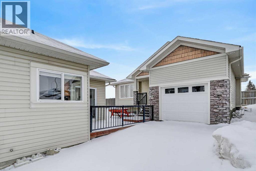 107 Strathmore Lakes Common