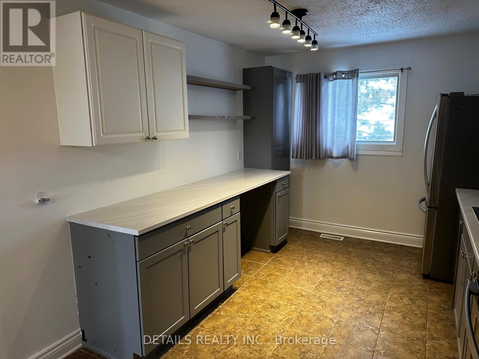 3 - 733 ST ISIDORE ROAD