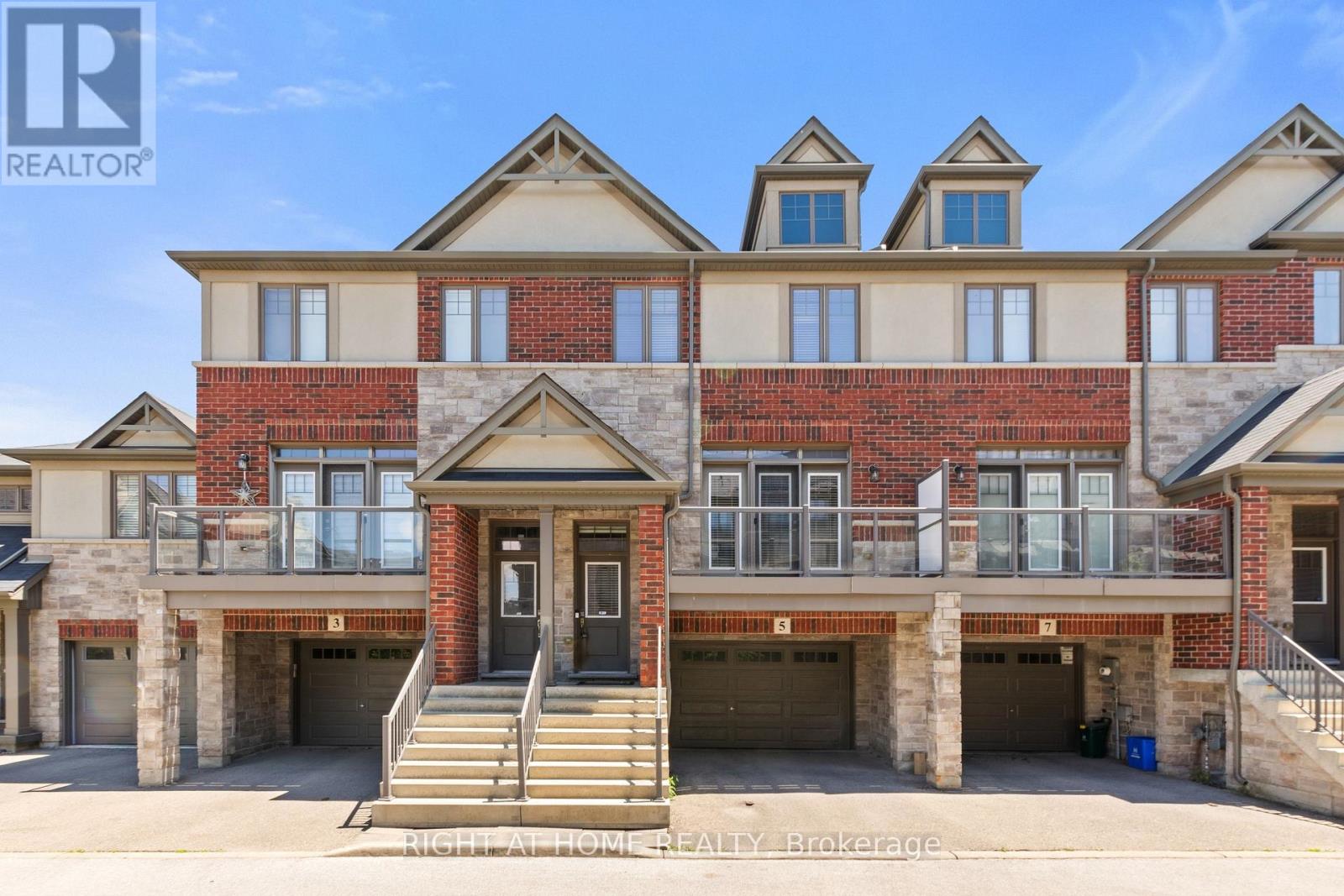 5 ANDRUSS LANE