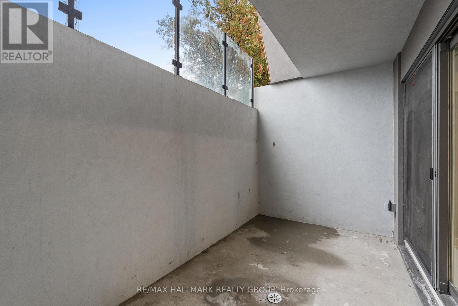 C - 886 BYRON AVENUE