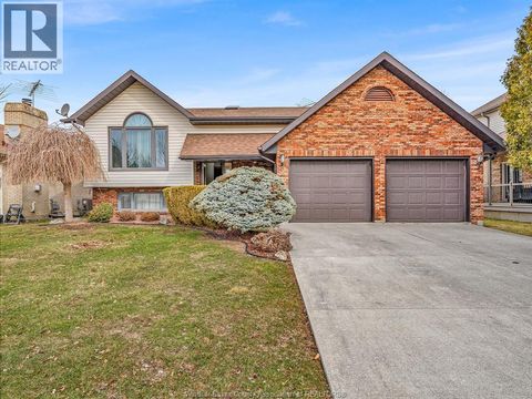 1632 ELMWOOD Lakeshore ON N0R1A0