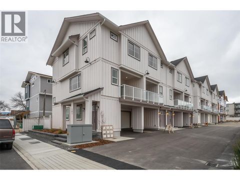 784 ARGYLE Street Unit# 105 Penticton BC V2A0J6