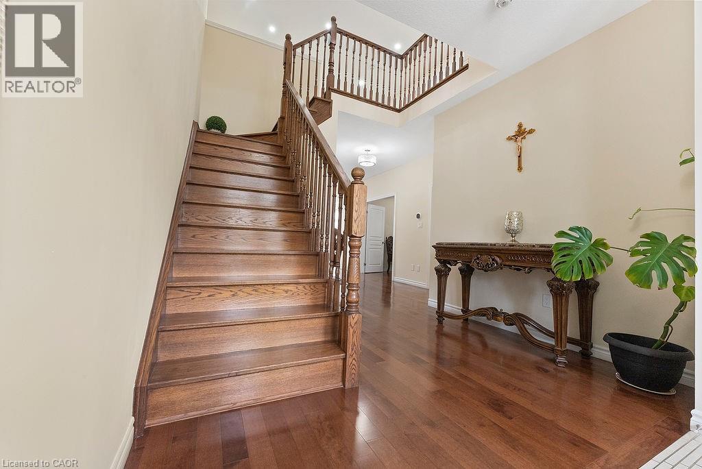 67 BELLROYAL Crescent