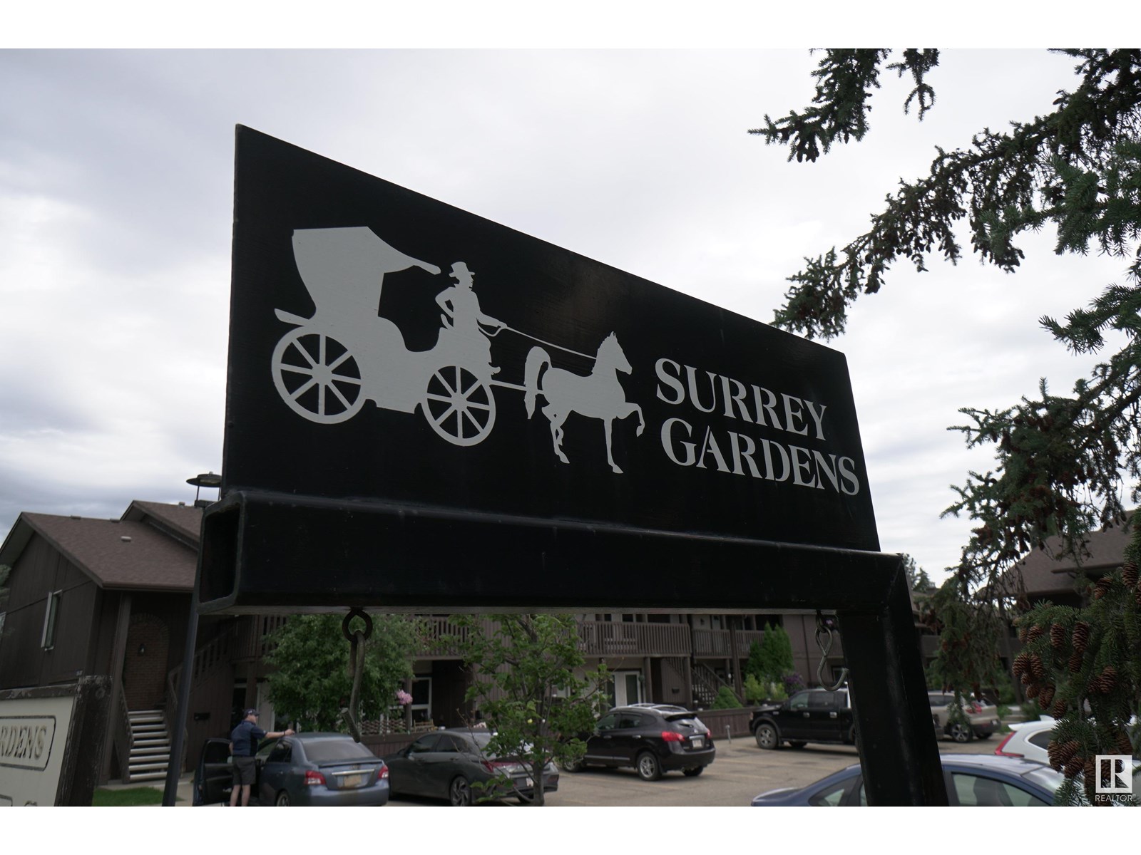 245 SURREY GARDENS GD NW