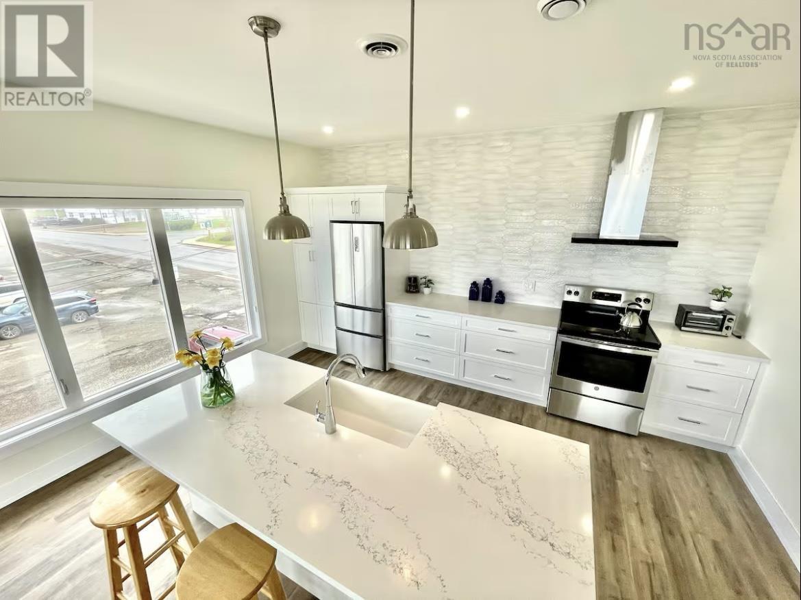 15751 Central Avenue