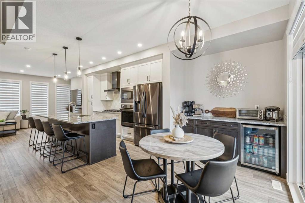 210, 81 Greenbriar Place NW