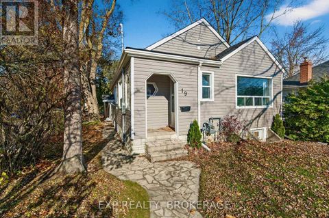 19 SCOTT STREET Kingston (Central City East) ON K7L1L3